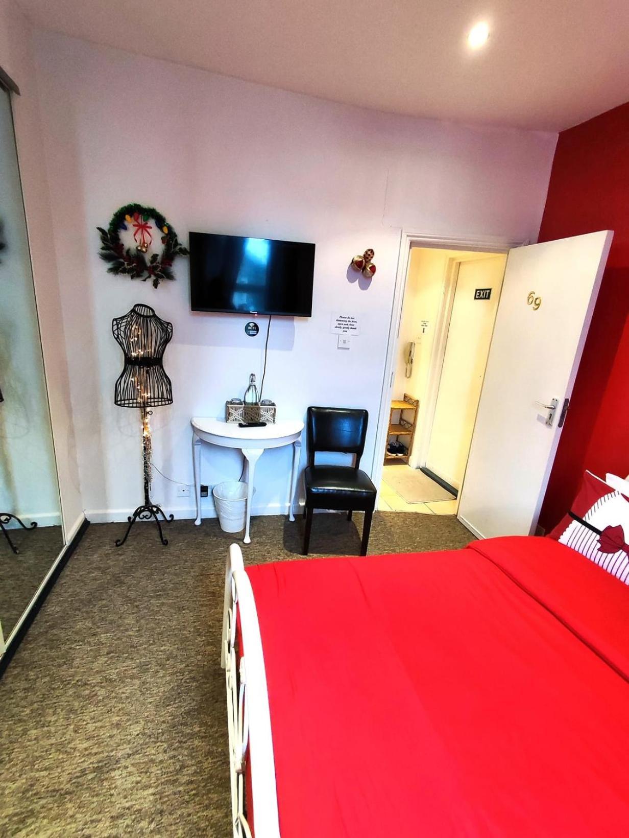 Double room LGBT Londres Extérieur photo